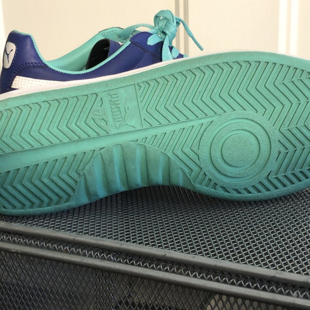 HAPPY FEET! Bright-Retro Style Trainers PURPLE PUMAs- Gently Used -Sz.40.5. - Picture 7 of 12